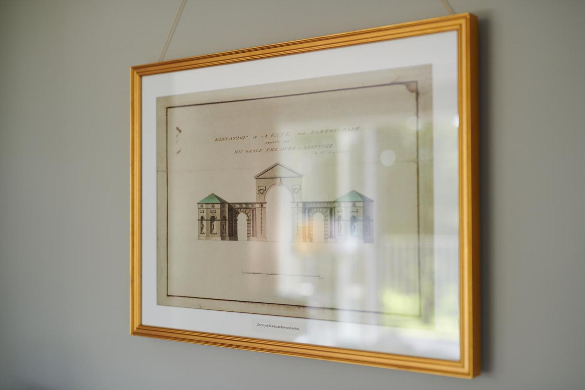 カールトン・ハウス・ホテル メイヌース エクステリア 写真 A drawing of the original building